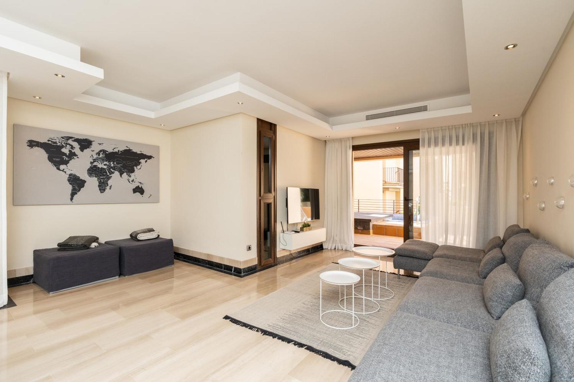 Bahia Boutique Apartments Estepona Bagian luar foto