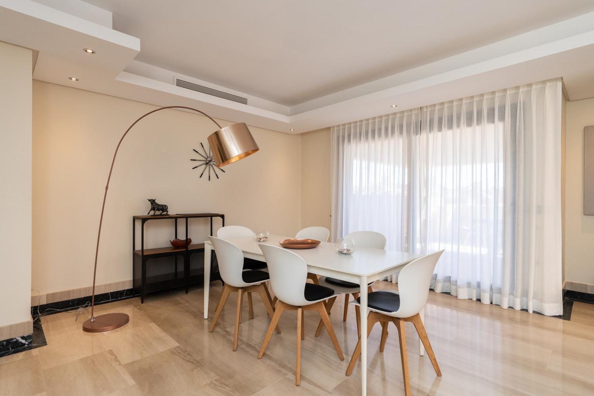 Bahia Boutique Apartments Estepona Bagian luar foto