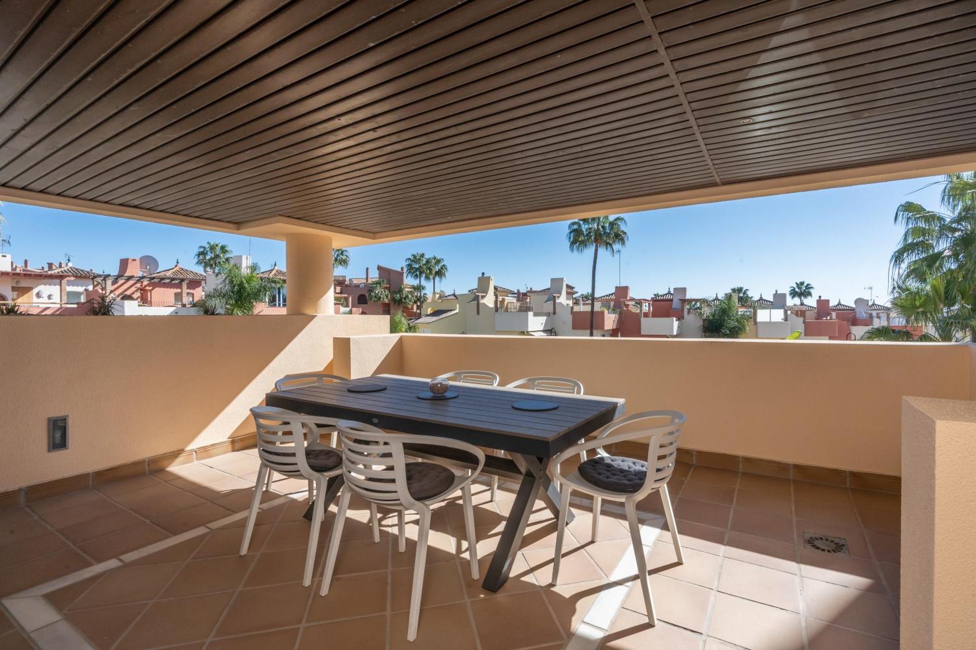 Bahia Boutique Apartments Estepona Bagian luar foto