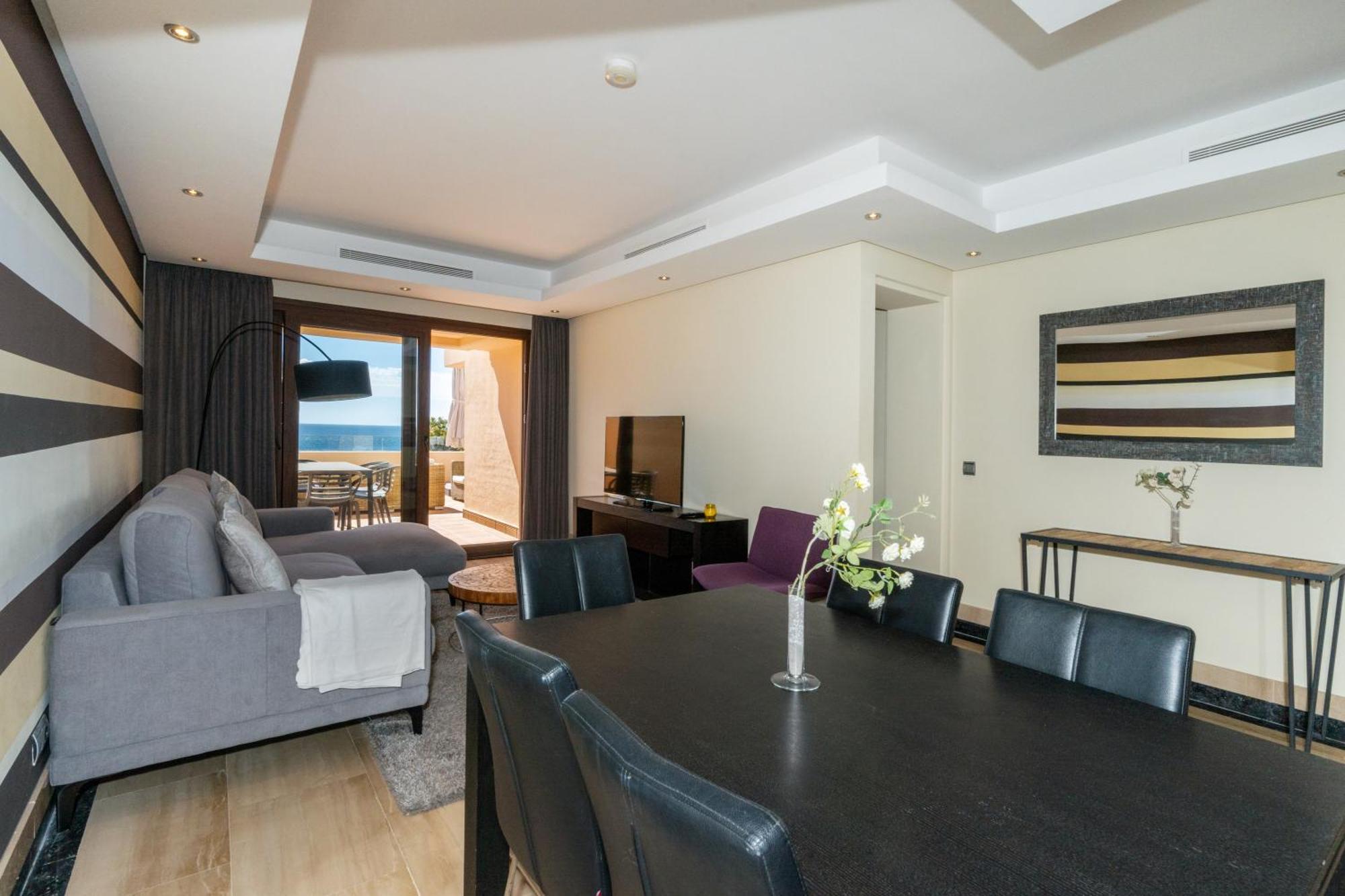Bahia Boutique Apartments Estepona Bagian luar foto