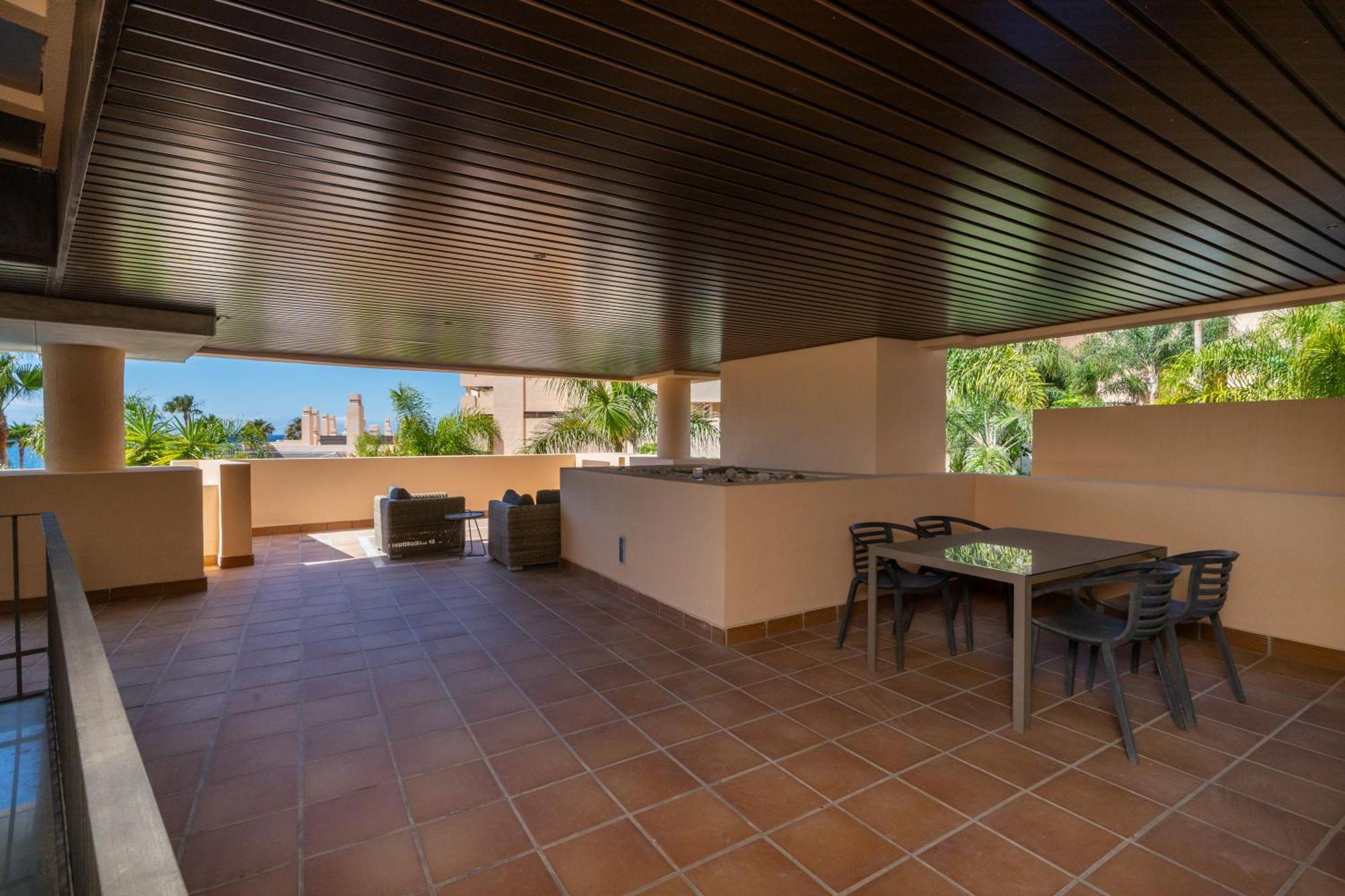 Bahia Boutique Apartments Estepona Bagian luar foto