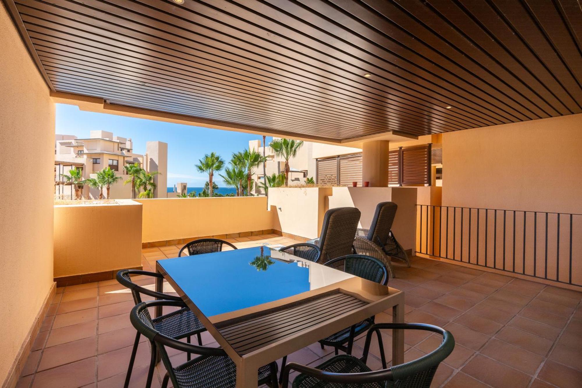 Bahia Boutique Apartments Estepona Bagian luar foto