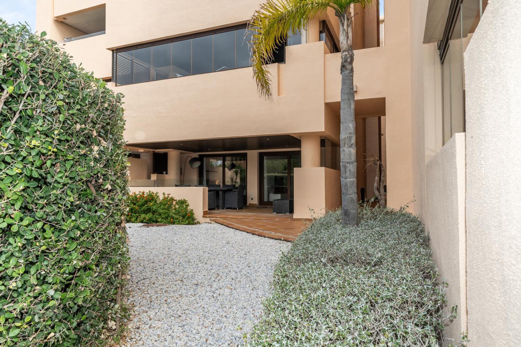 Bahia Boutique Apartments Estepona Bagian luar foto